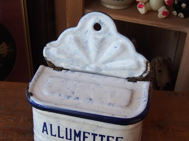 フランスアンティーク　アリュメット缶　ALLUMETTES