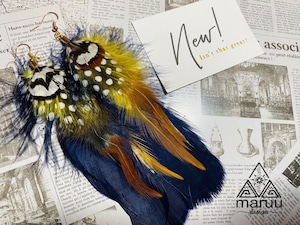 Navy × Yellow Feather earrings 羽根ピアス 大ぶり 大きめ