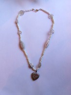 Hart motif beads necklace