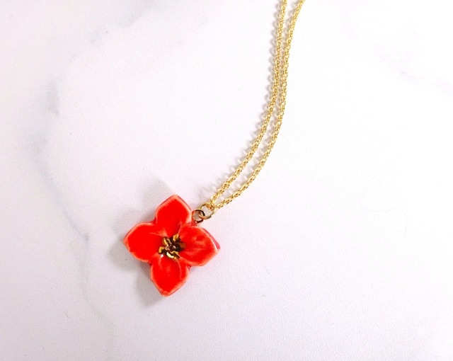 花のnecklace（赤)