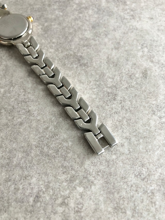 Yves Saint Laurent イヴ・サンローラン 腕時計 シルバー×ゴールド ローマ文字 ステンレススチール クウォーツ 5420-F45278 46jnbp