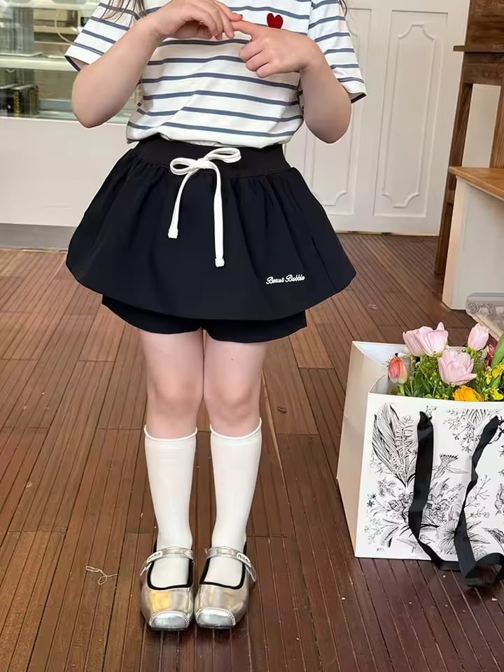 ロゴ刺繍ネイビーススカパン