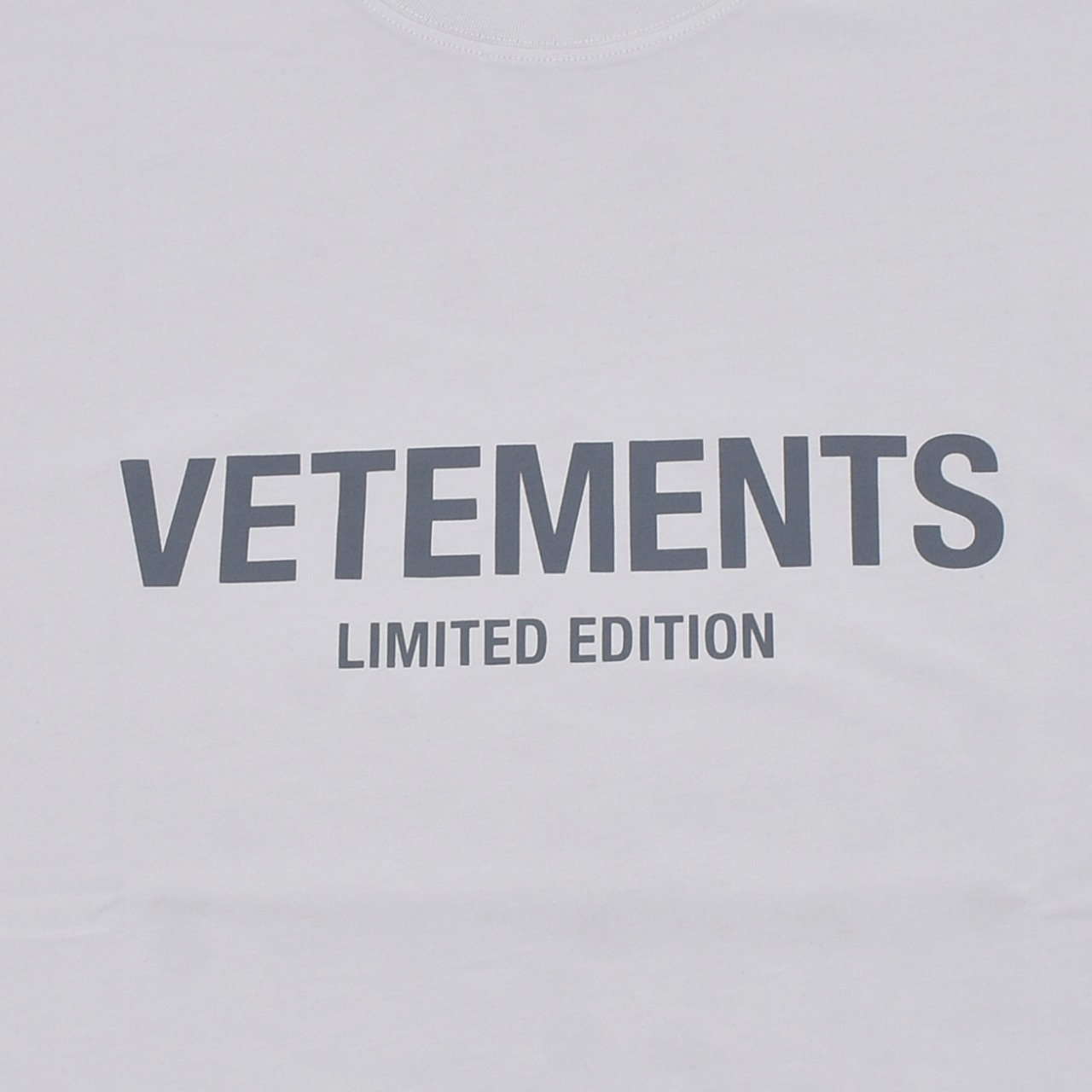 【VETEMENTS】LIMITED EDITION LOGO T-SHIRT（GREIGE） - 6