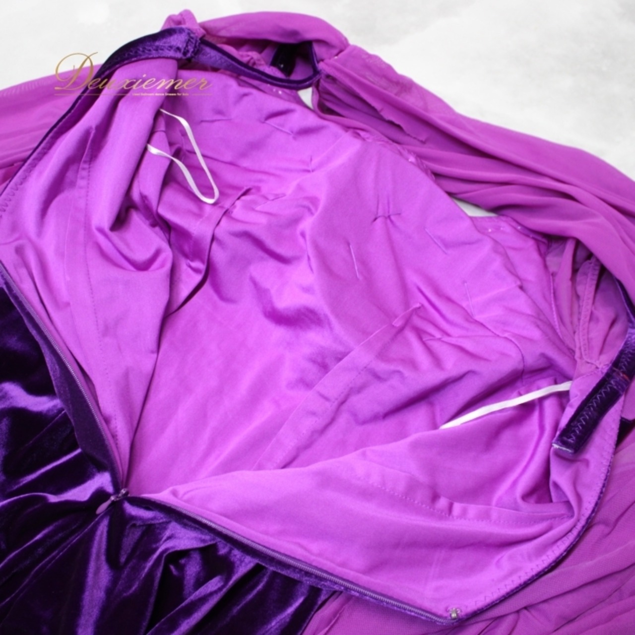 社交ダンス 衣装 ラテン ドレス ワンピース パーティドレス レディース 紫 黒 ブラック系 パープル系 ビジュー 派手 アシンメトリー アシメ 個性的 エレガント おしゃれ パーティー用 ダンス衣装 セクシー 可愛い 春夏秋冬 特別な日 大人女子 レディースファッション 伸縮性 コスチューム パフォーマンス用