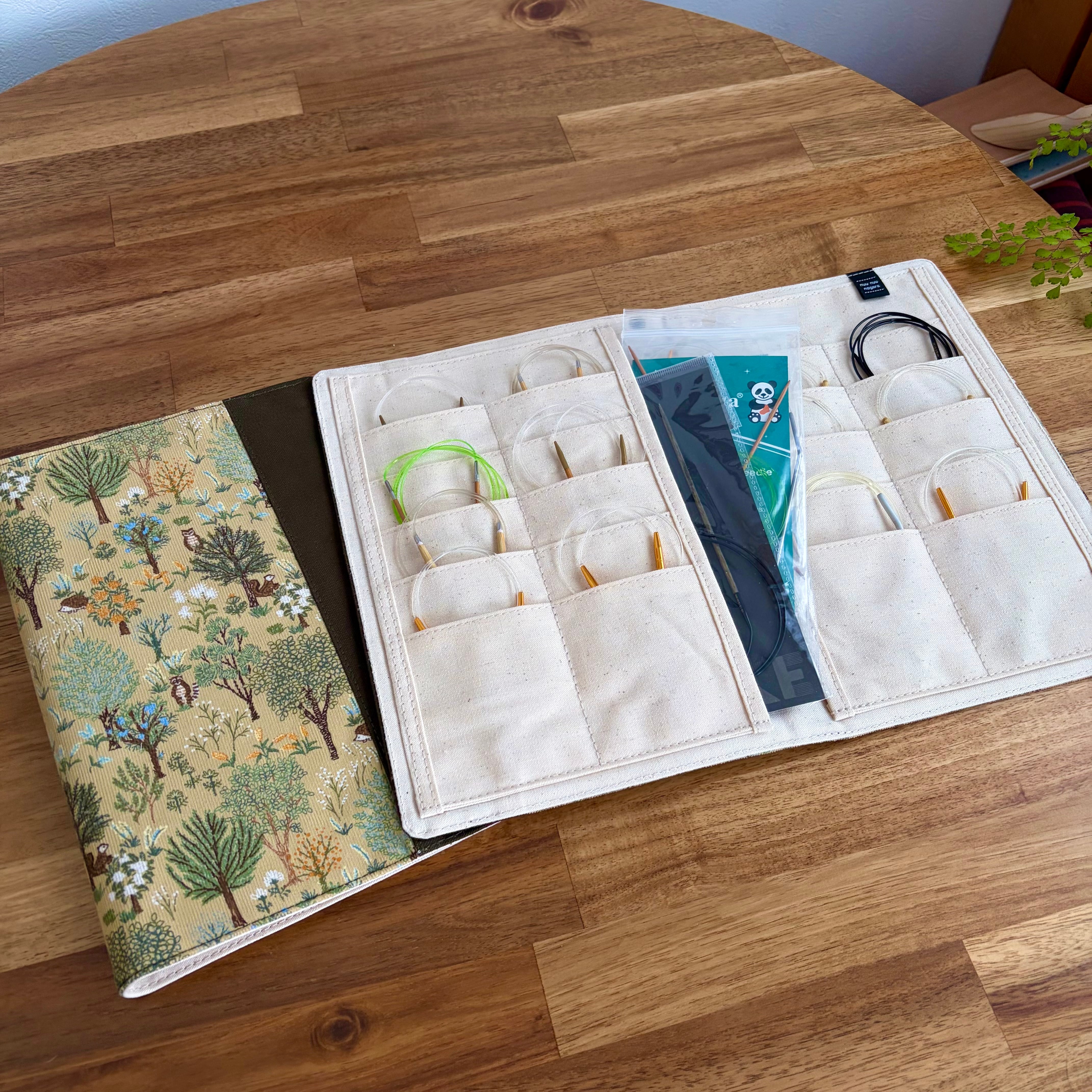 一体型輪針ケースNeedleBook | 森の仲間たち | nuunuu nagara