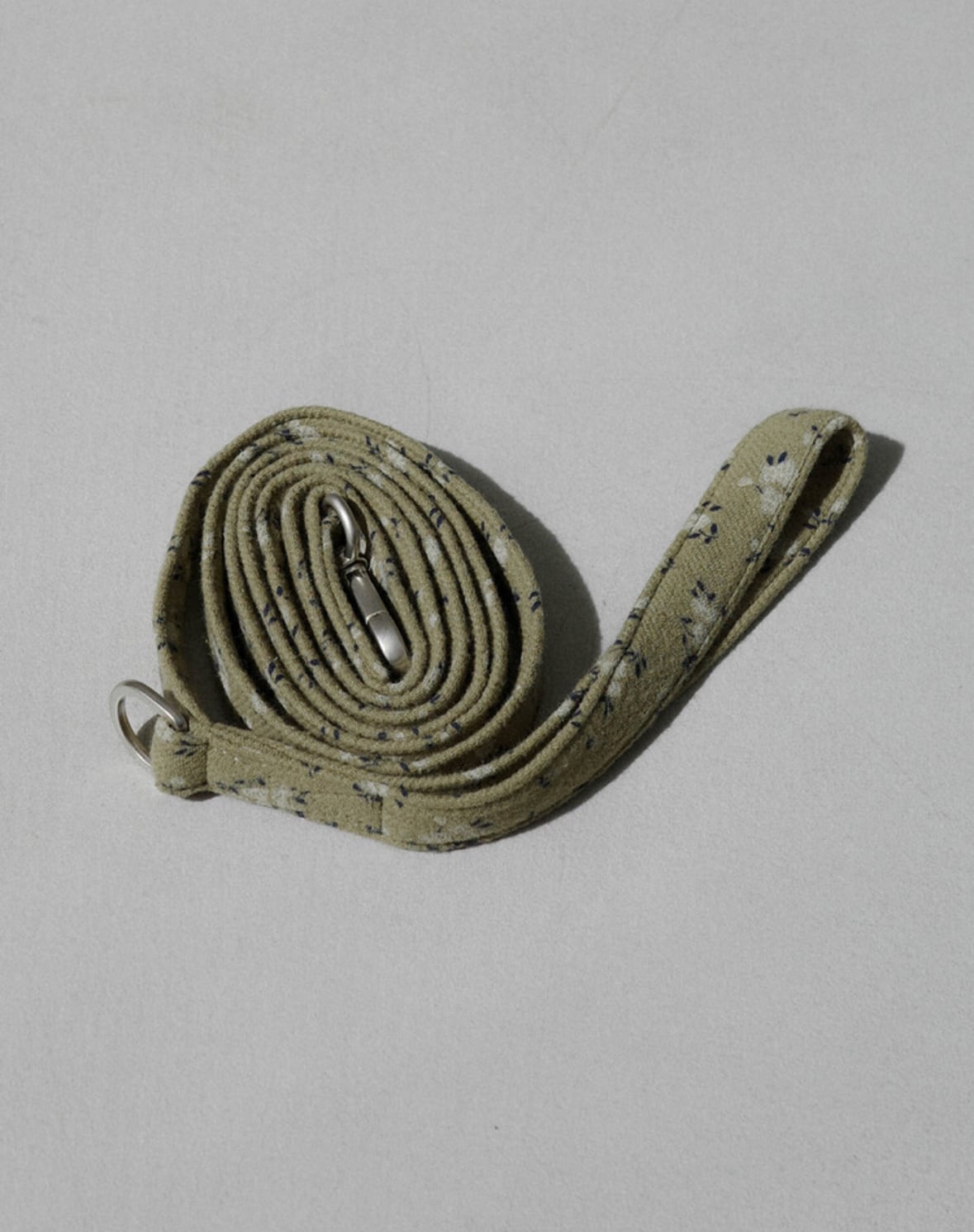 〈予約アイテム〉OHDIBS / capeness no.14 leash _ Olive Khaki