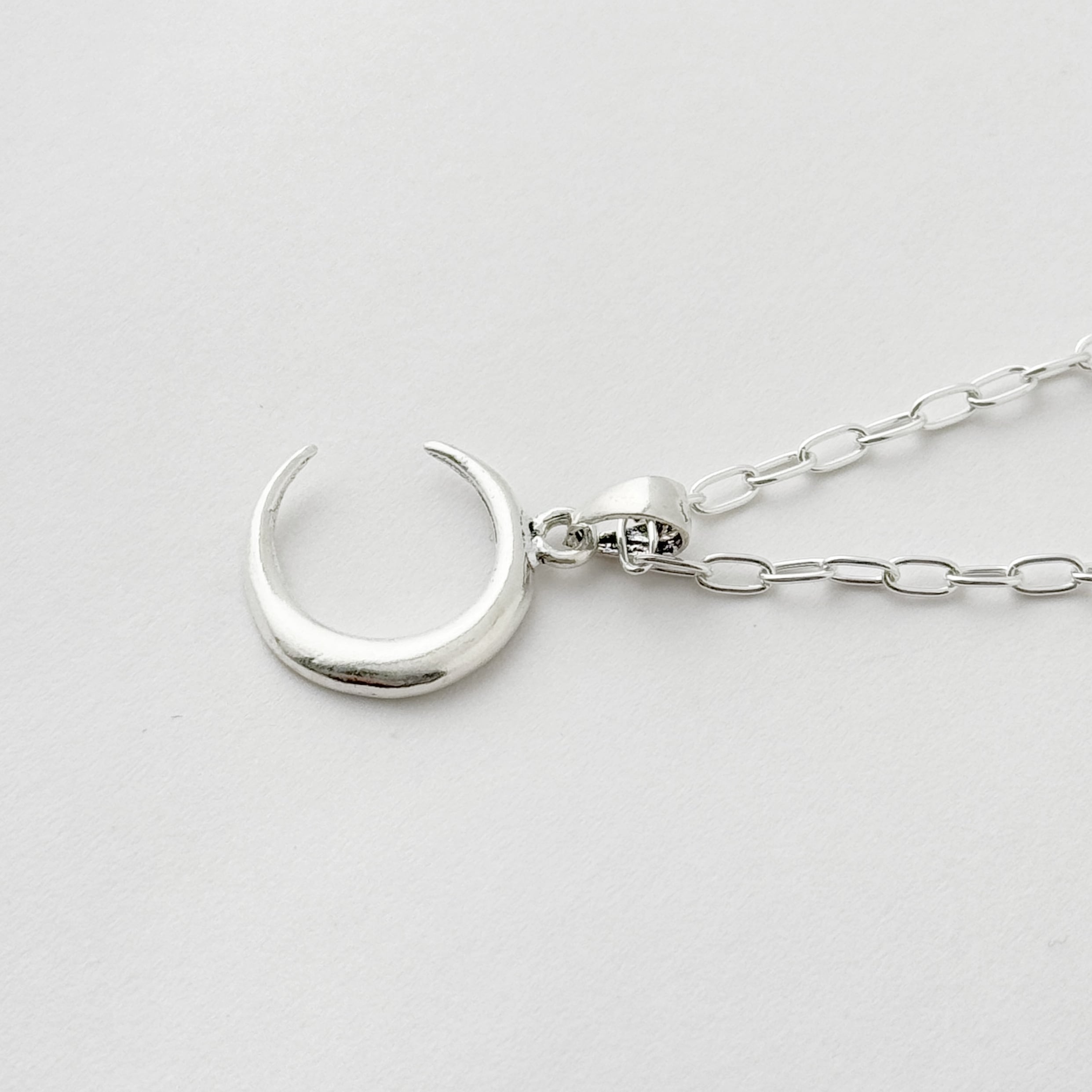 三日月 ペンダント トップ 月星 | Marea(マレア) byリトルラグーン鎌倉