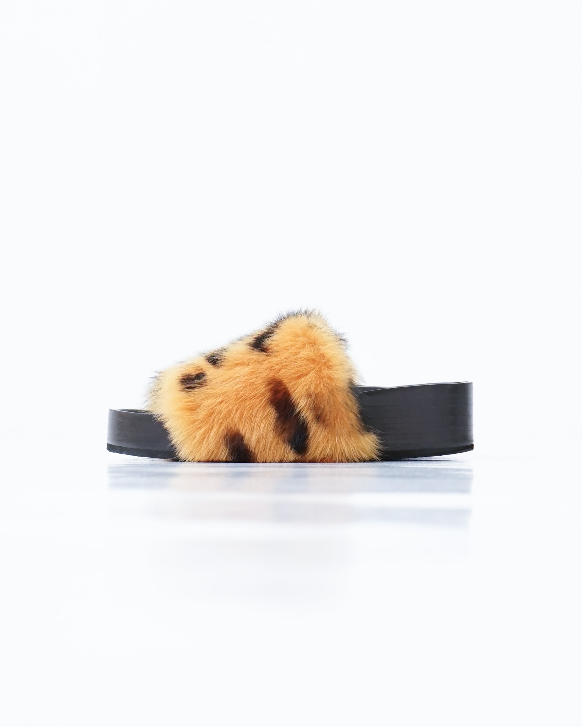 CÉLINE by phoebe philo〉Fur Sandals | Re:STATION STORE