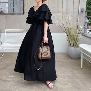 ロングワンピース フリルVネック バックオープン 大人カジュアル バックVネックフリルロングワンピース | yoheipiano1