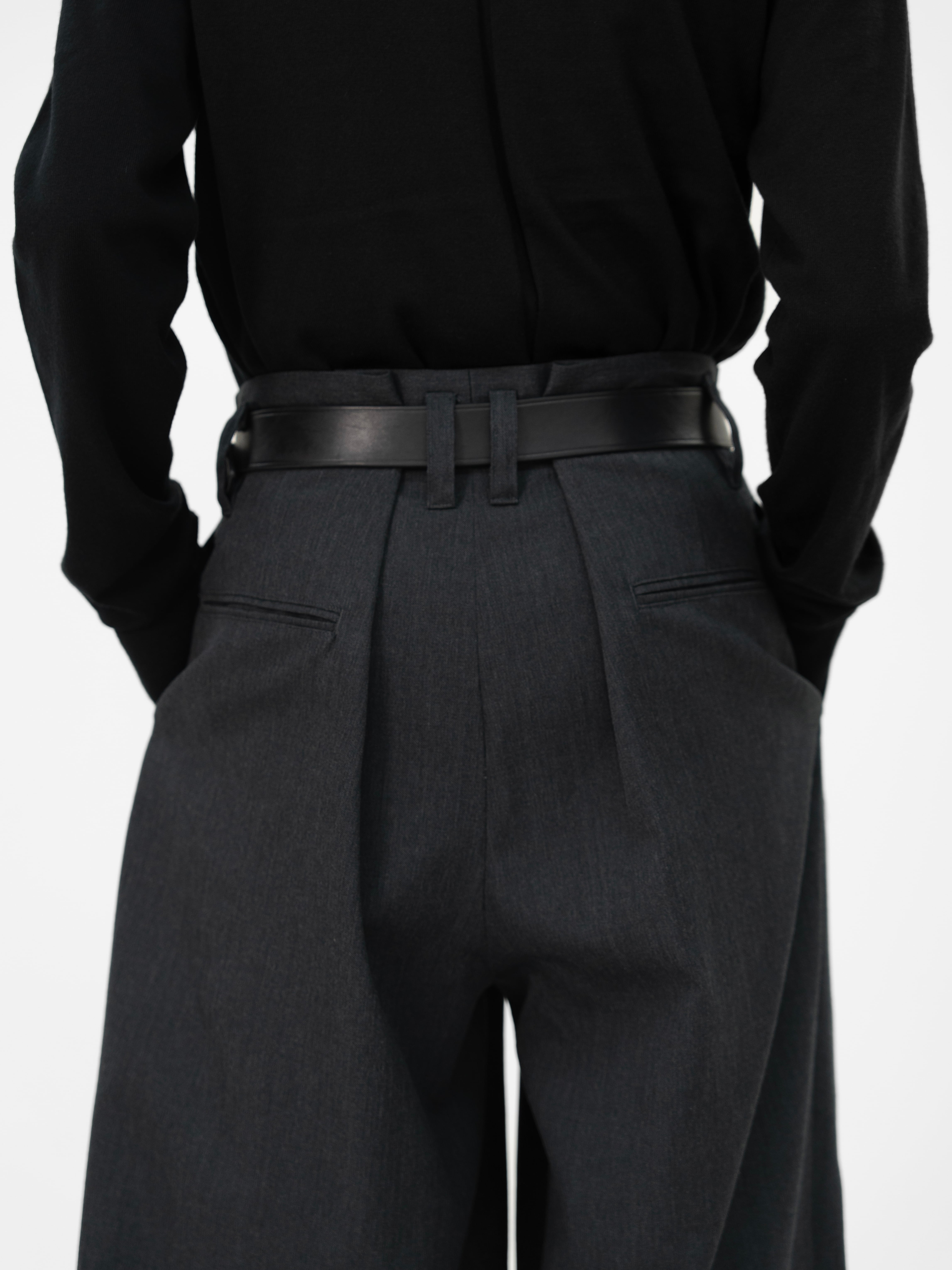 HEAVY WOOL GABARDINE OVER WIDE TUCK TROUSERS【CHARCOAL】 | lapiis