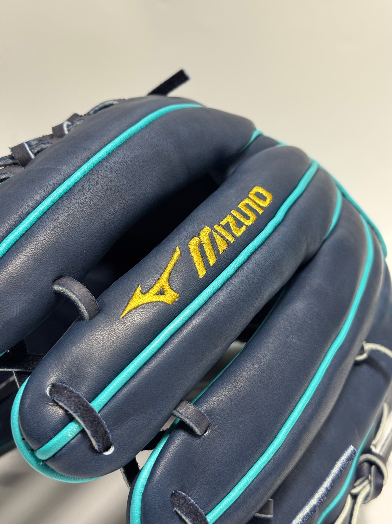 MIZUNO PROーミズノプロ 軟式グローブ ミチイ店舗別注グラブ 右投げ用 西川龍馬選手モデル 5mm大 Dブルー/ヒスイ×Dブルー・画像9