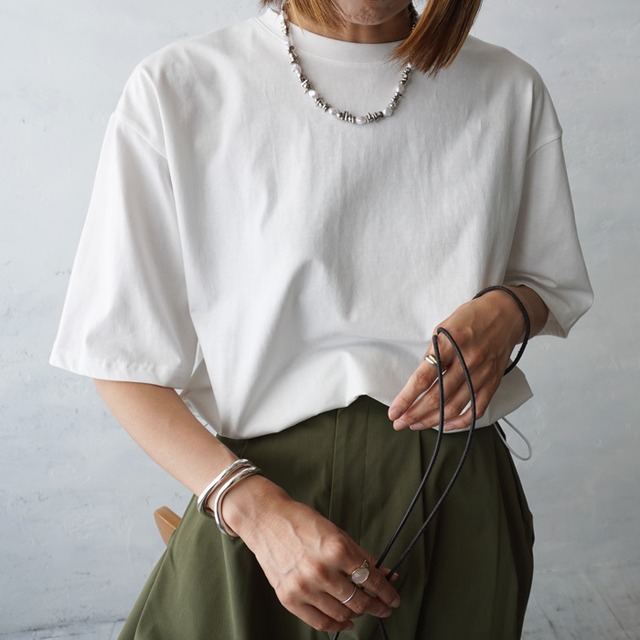 （Z42）裾ドロストデザインTシャツ