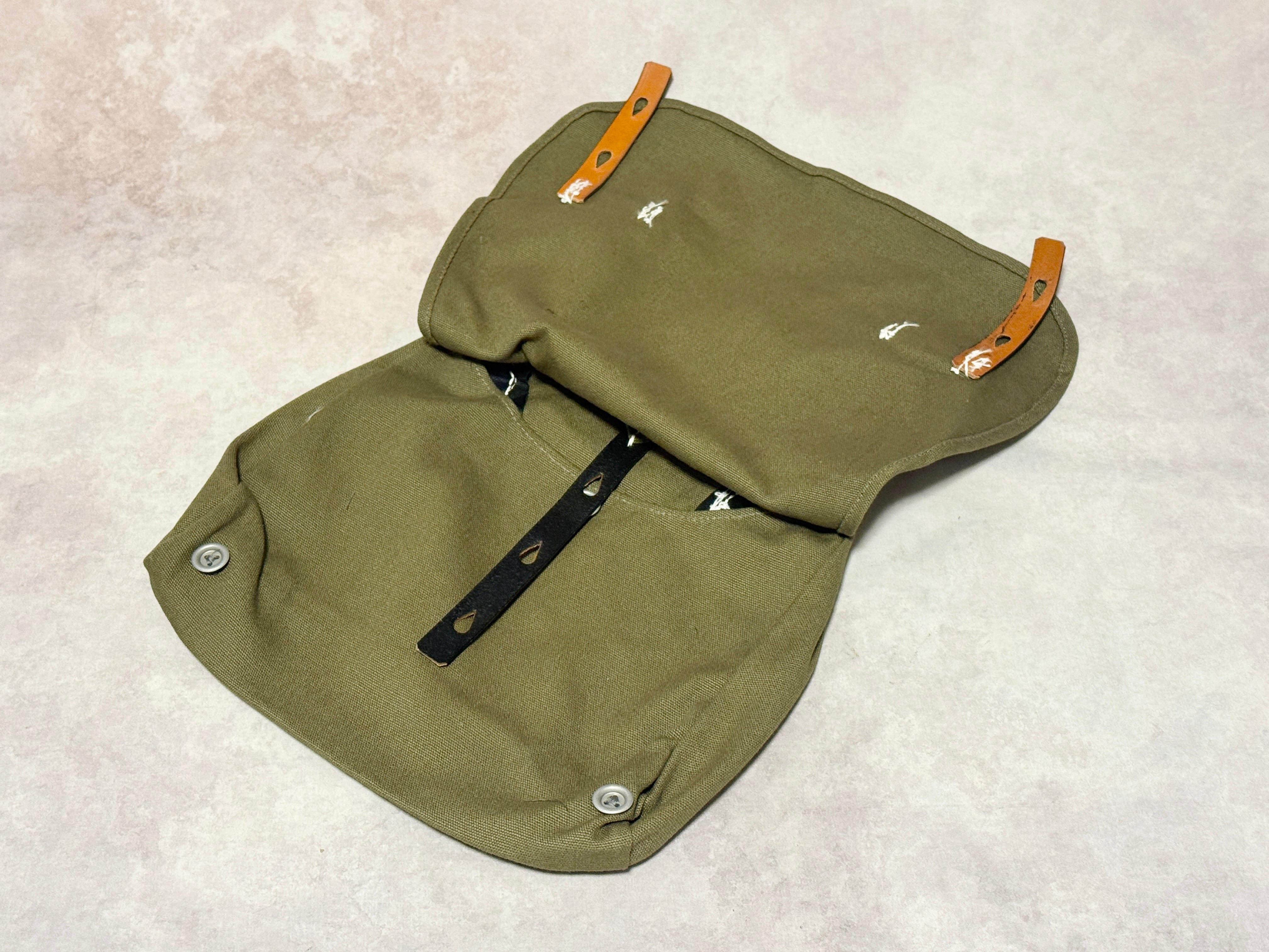 WWII ドイツ軍 M31雑嚢後期型 | アイヘンバウム ミリタリア｜WWII