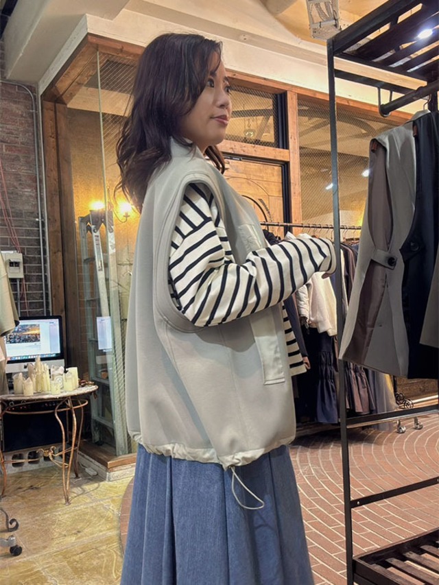33℃　dn601309　ポンチビッグシルエットzip vest