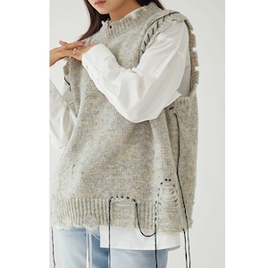 detail made knit vest