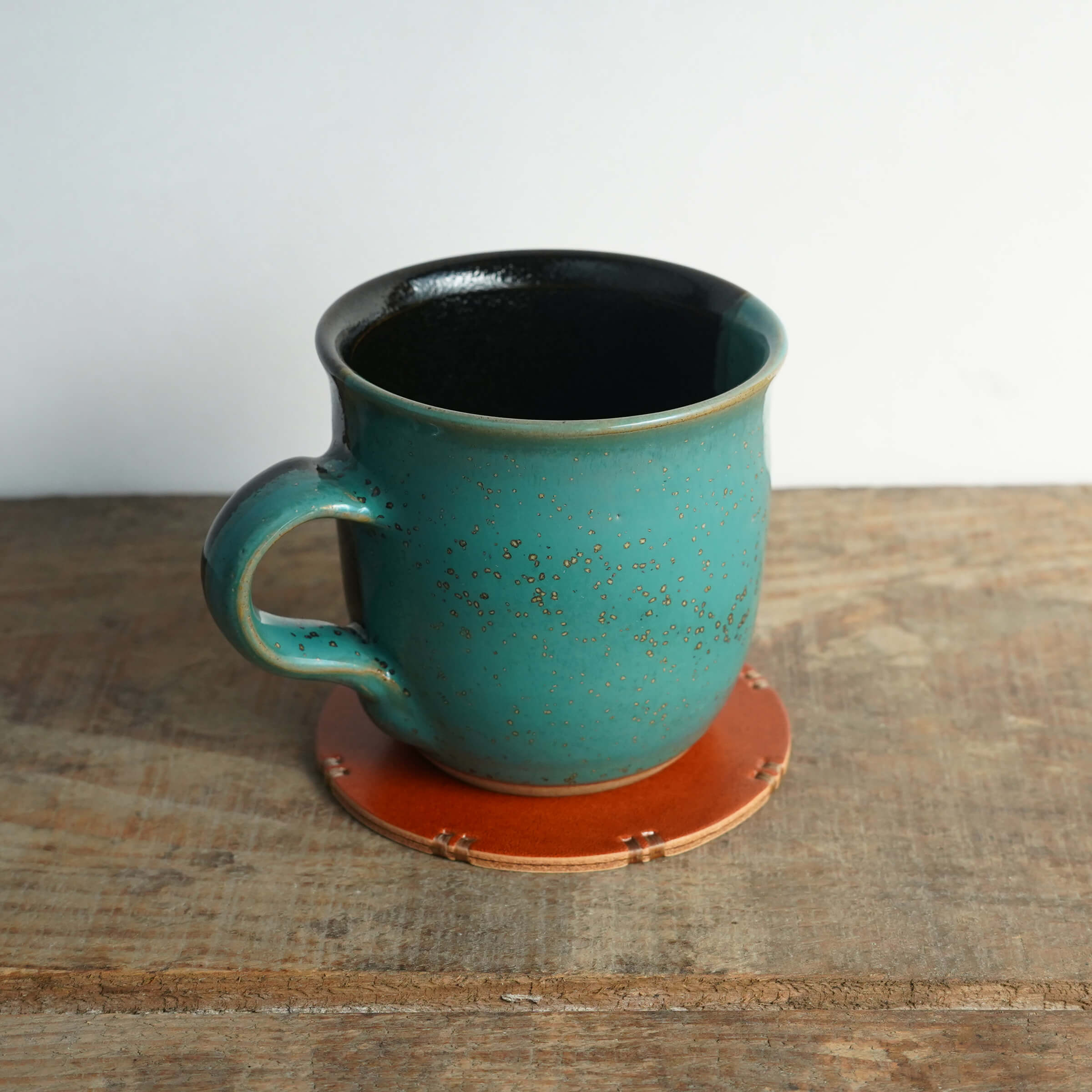 コップ敷き 丸 牛ヌメ革/ 牛革柿渋染