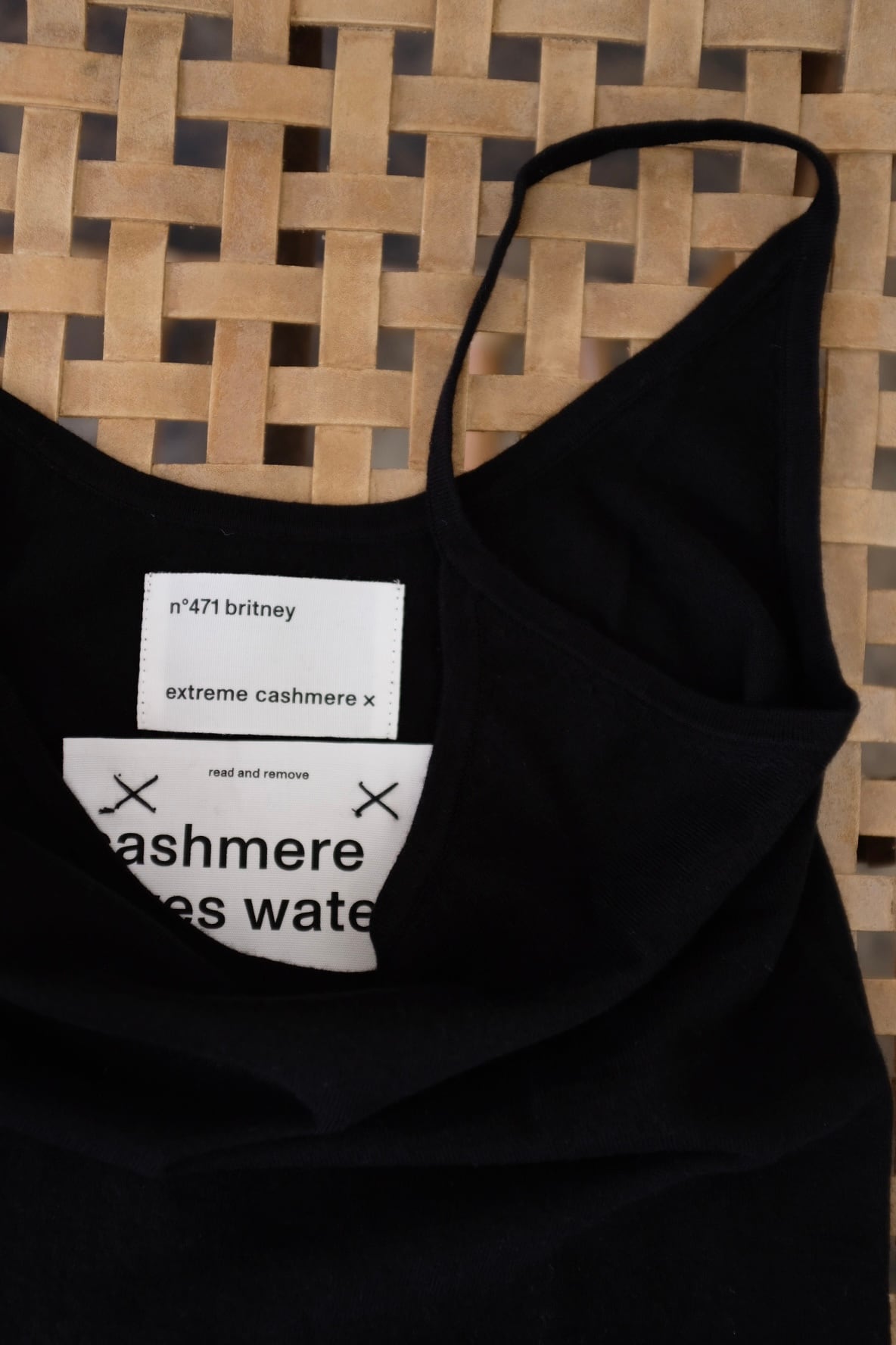extreme cashmere x] n°471 britney raven | YES-姫路の美容院と服のお