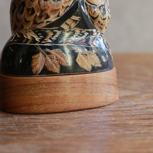 水牛の角で作られたフクロウ 17