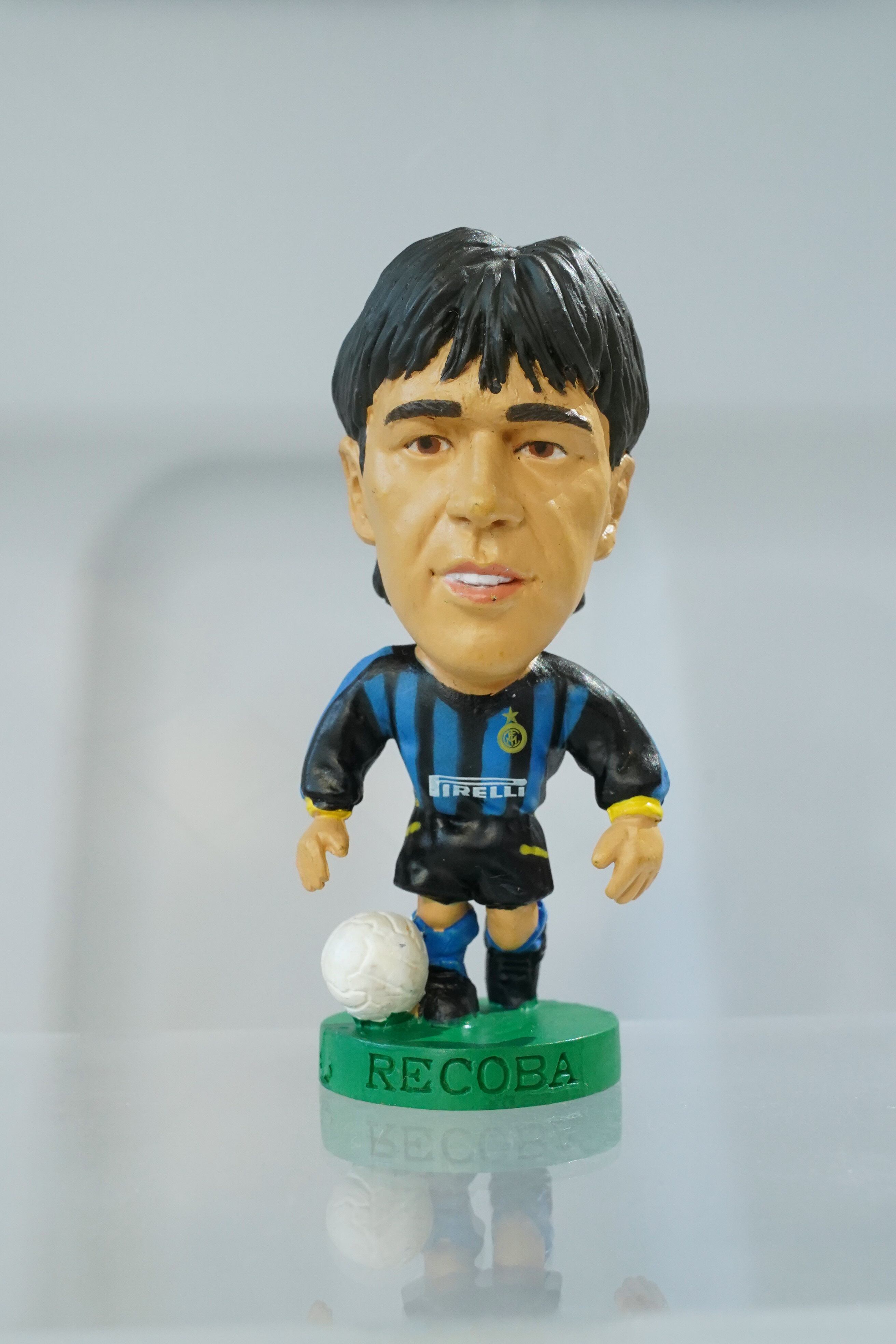 アルバロ・レコバ (Álvaro Recoba) ⭐️⭐️⭐️⭐️☆ Corinthian ProStars “Inter Milan” (コリンシアン プロスターズ インテル) グリーン台座 サッカーフィギュア No.20 Green Base (2002年刻印/Collector No. PRO757) Limited Edition Soccer Figure 約7〜8cm