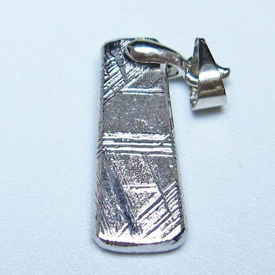 ギベオン ペンダント 隕石 メテオライト 一点物 メール便可 112-13398