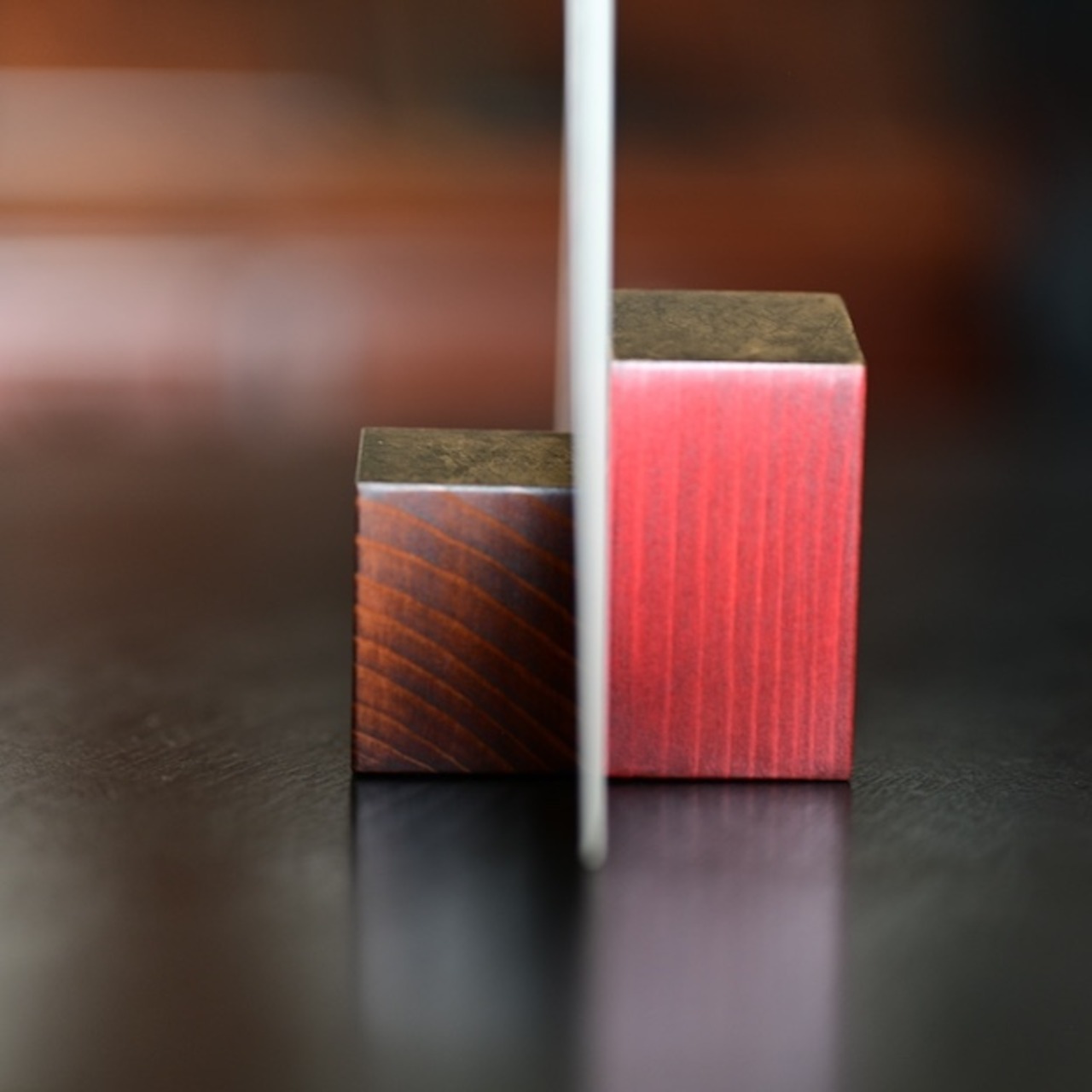 【能登地震義援作品】藤野征一郎　能登ひば木地 [Charity Work for the Noto Earthquake Relief] Seiichiro Fujino Photo Stand “SHITAMI” 板壁から能登を想う