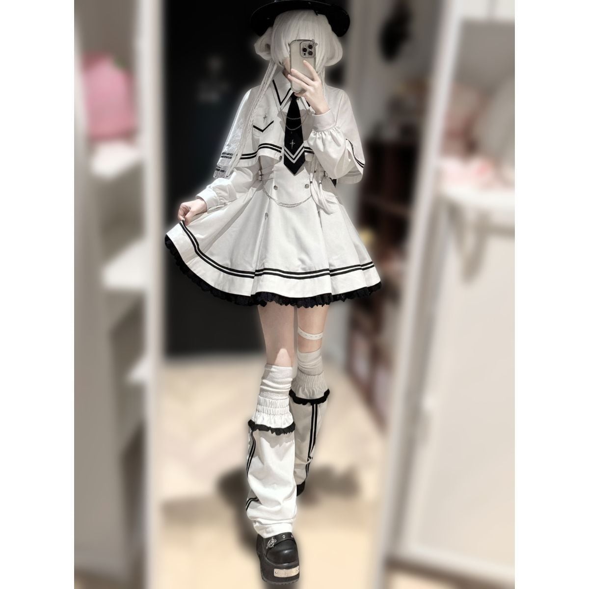 ホワイトミンク 裾ラウンド ケープ 魔法学園ケープ付きホワイトセットアップ | Maiden's Rêve