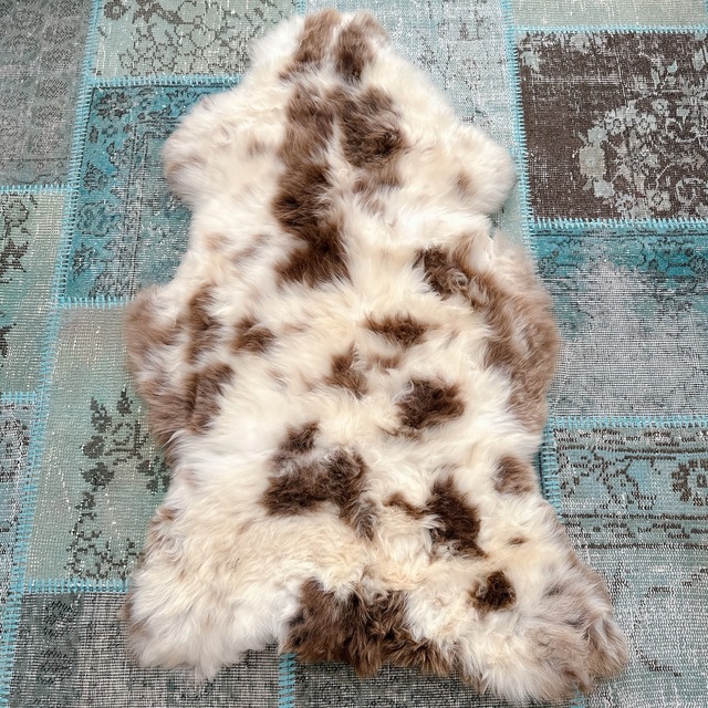 ポーランド ムートンラグ MO004 | ナチュラル シープスキン  | 82cm × 126cm