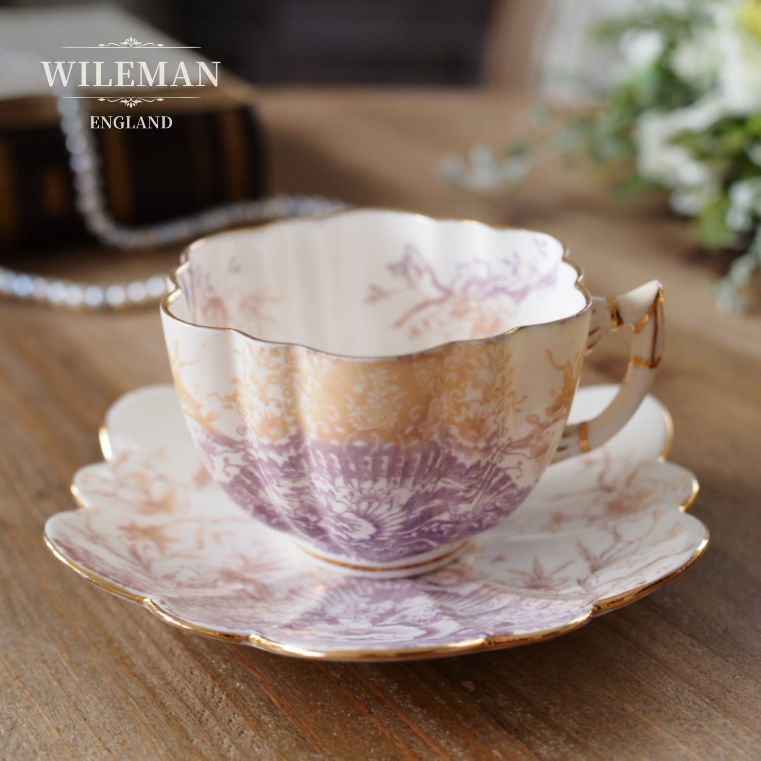 花と風景に包まれるティータイム | antique FEELPORT アンティーク食器