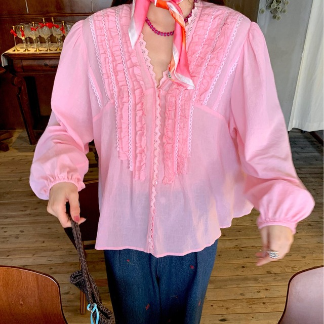 v-neck sweet lace trim design blouse  e2025