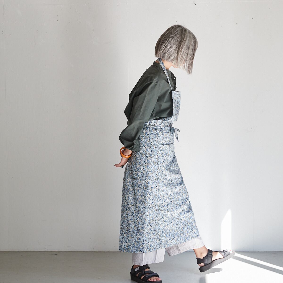 SQUARE APRON / LIBERTY Chive (blue) | エプロン商会