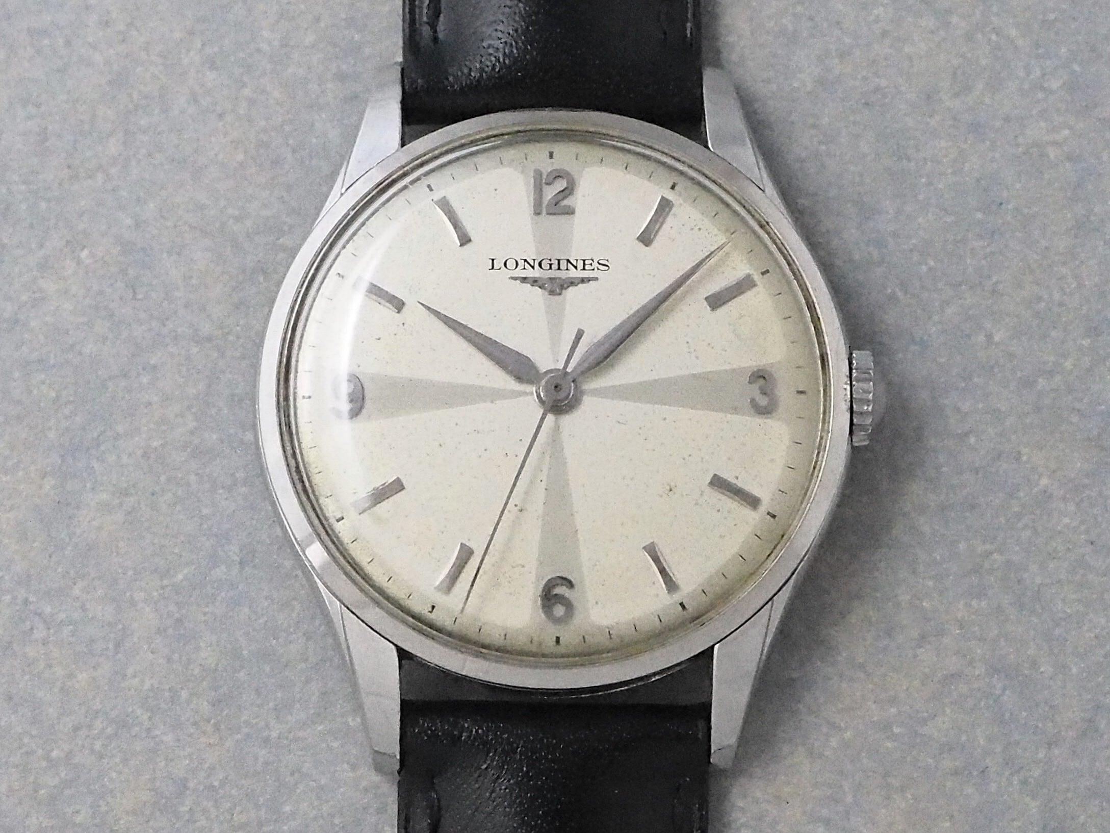 Vintage watch | L o'clock