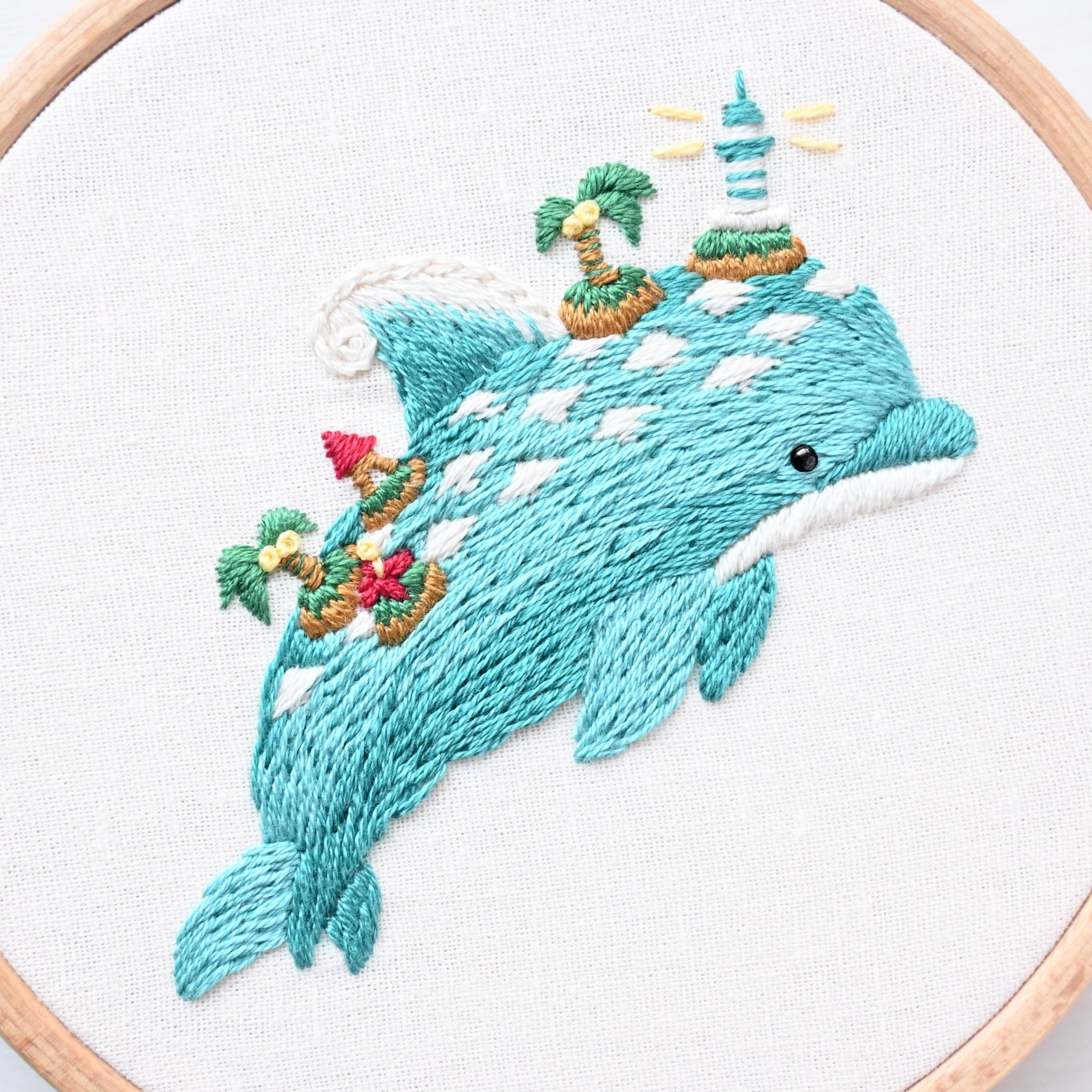 刺繍キット「南の島イルカ」《空想街雑貨店》 | 空想街雑貨店