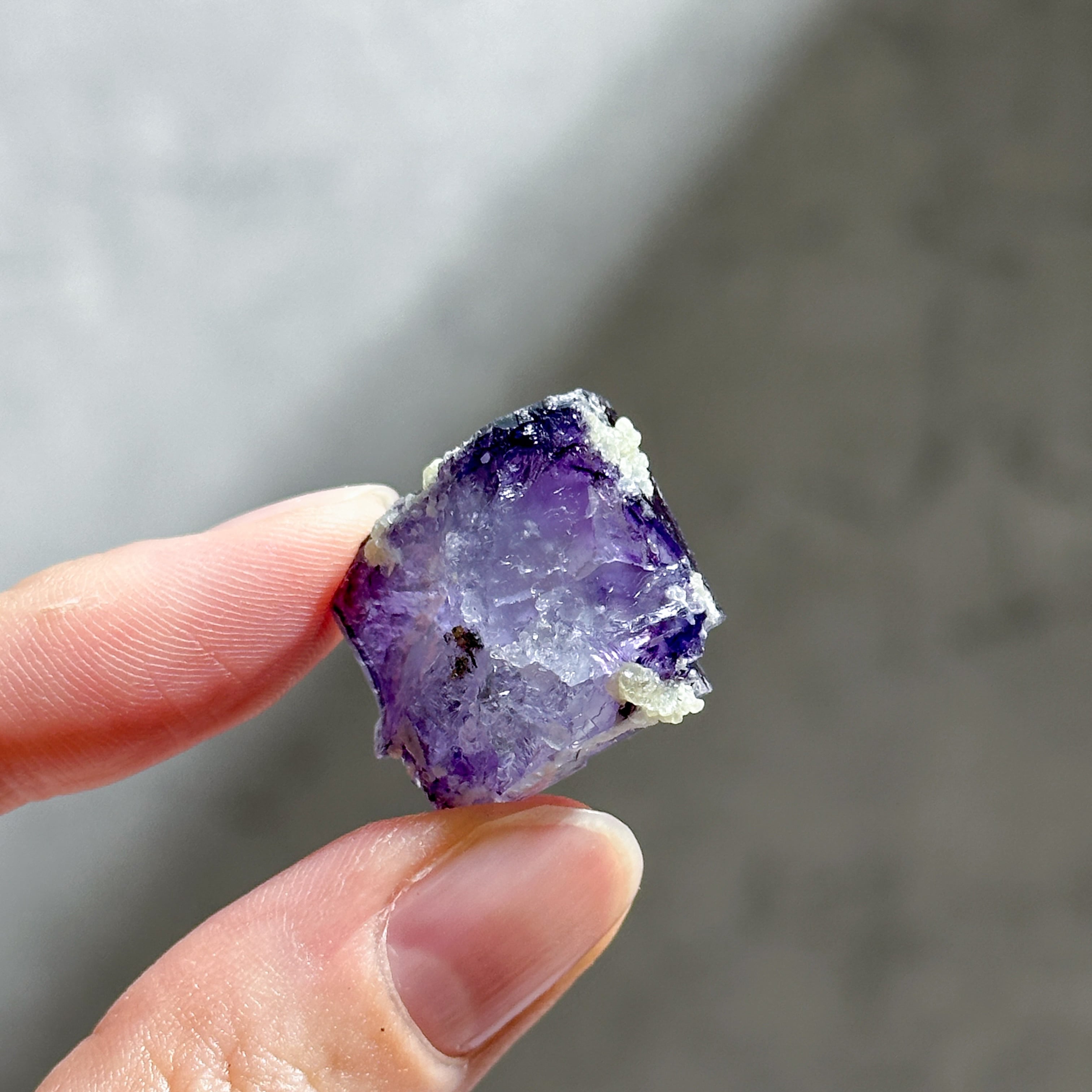 蛍光◎ヤオガンシャン産フローライト 原石11◇ Fluorite From