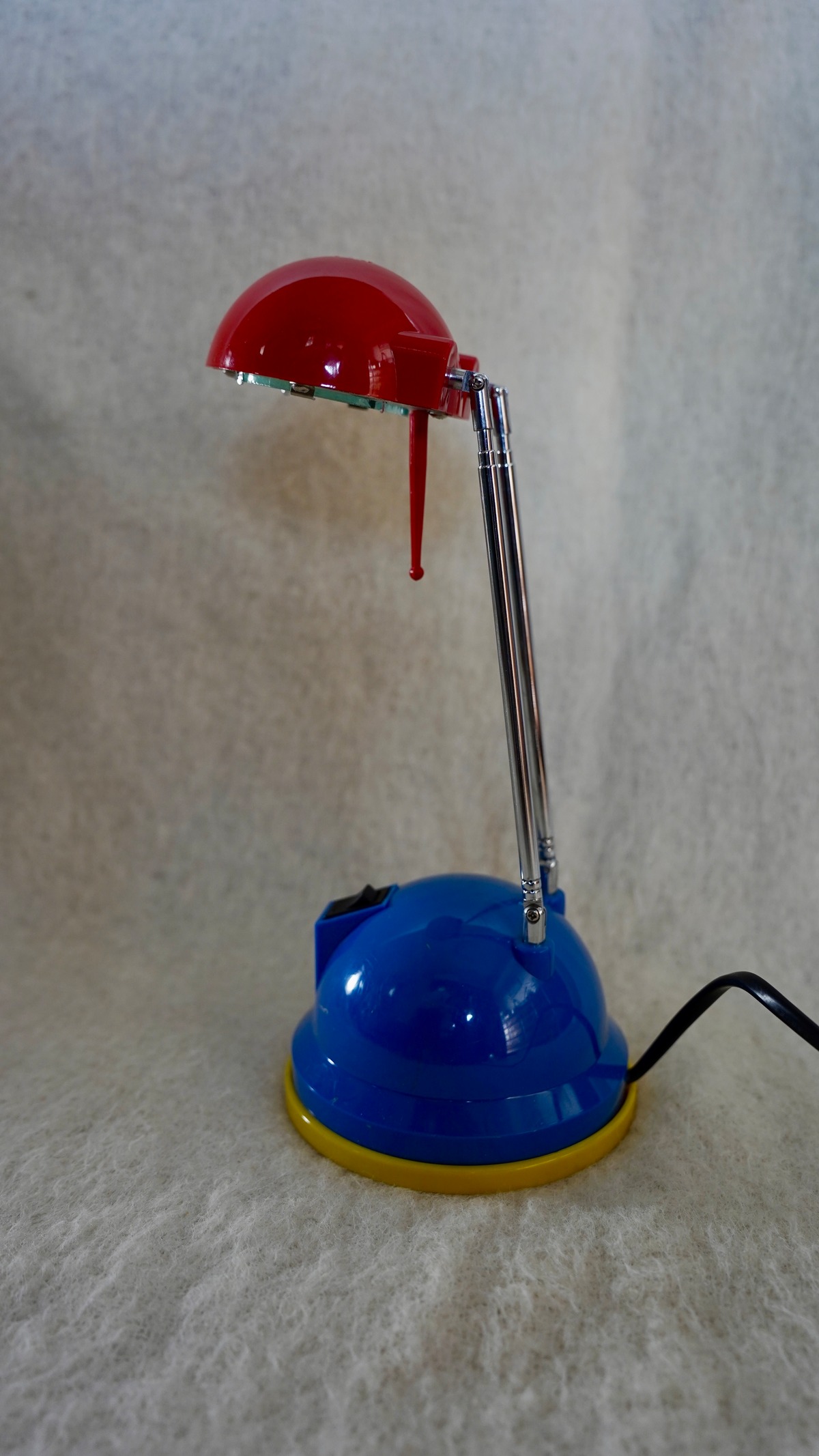 80's Memphis Style Vintage Desk Lamp Red&Blue | CURATE