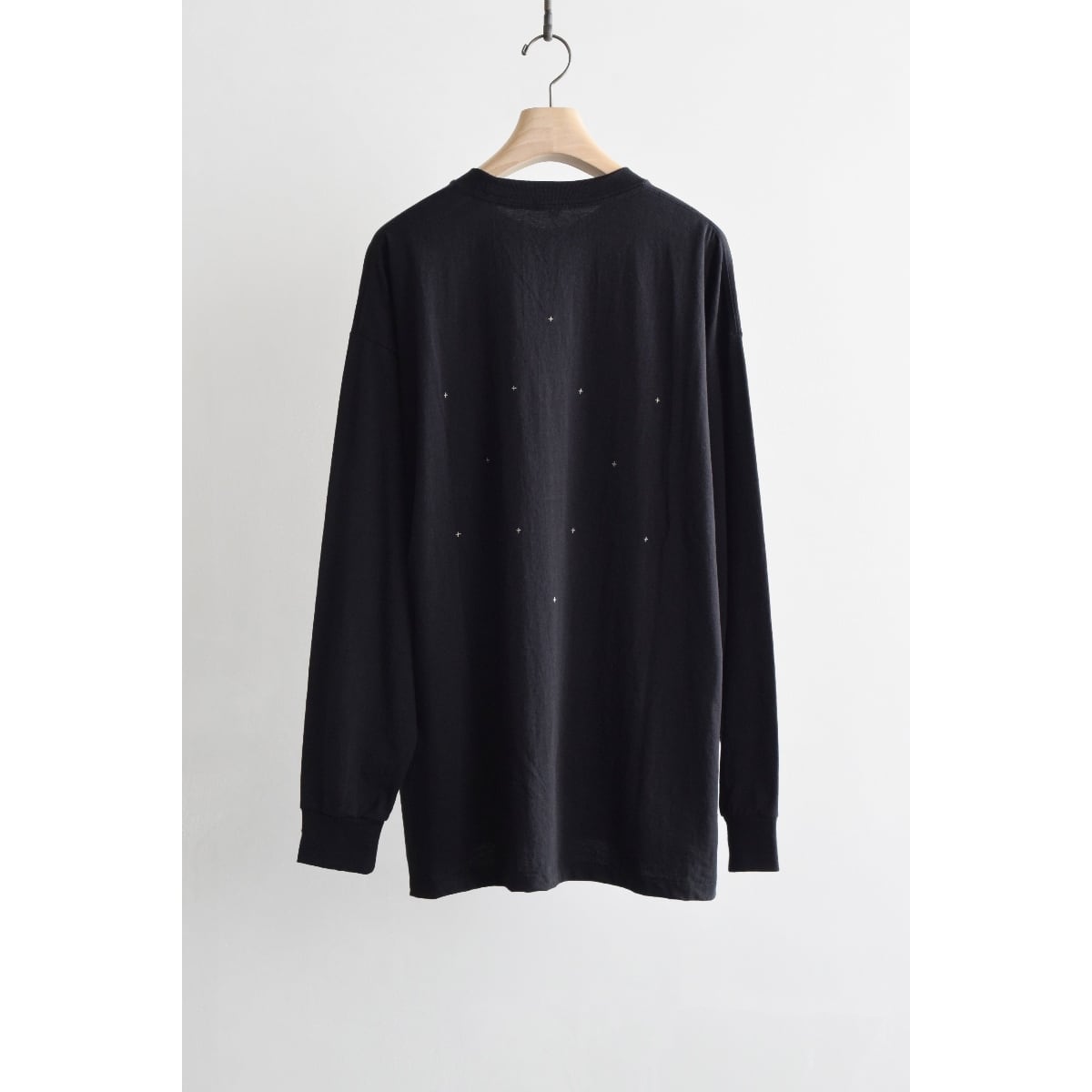 COMOLI |コットンカシミヤ エンブロイダリー長袖Tシャツ