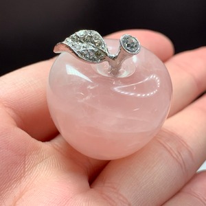 3.とっても可愛い♪ローズクォーツりんごさん♪