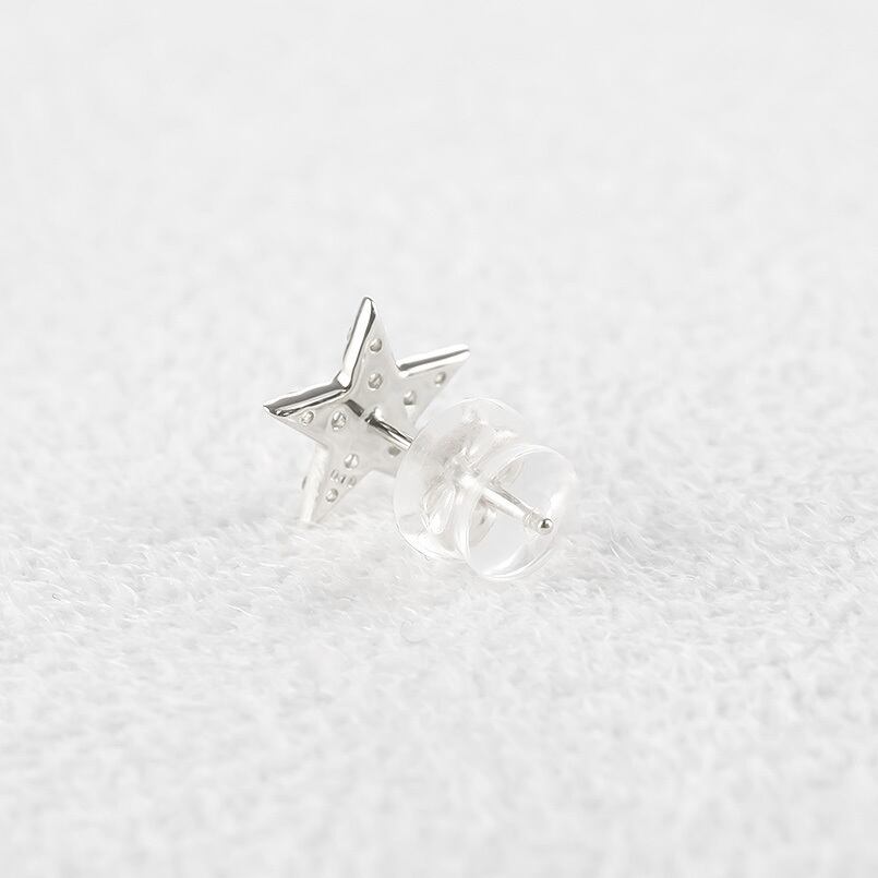 スタージュエリー　プラチナ1粒ピアス　片耳 スタージュエリー プラチナ1粒ピアス 片耳 スタージュエリー プラチナ1