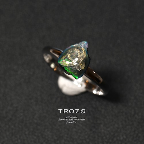 【016 Opal Fest 2022】 エチオピアンオパール 鉱物原石 フリーサイズ リング 天然石 アクセサリー (No.2759)