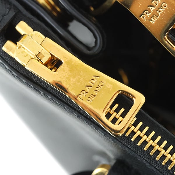 Used PRADA プラダ ガレリア ミディアムバッグ サフィアーノ ブラック