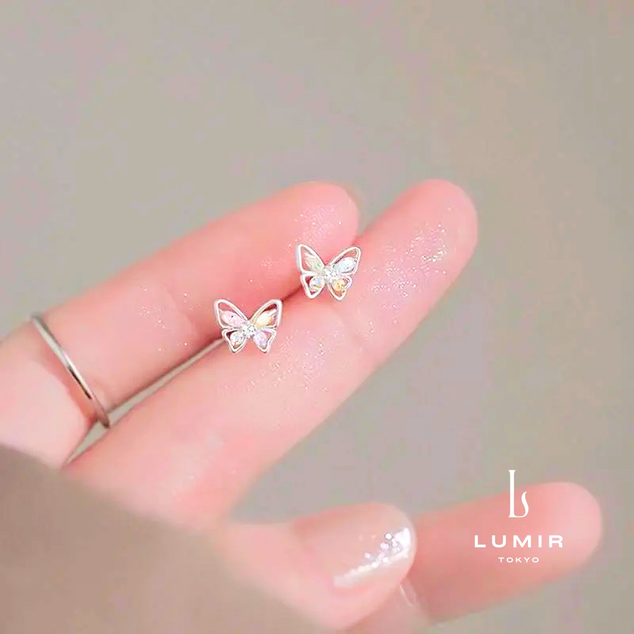 【数量限定】ルミナスバタフライピアス