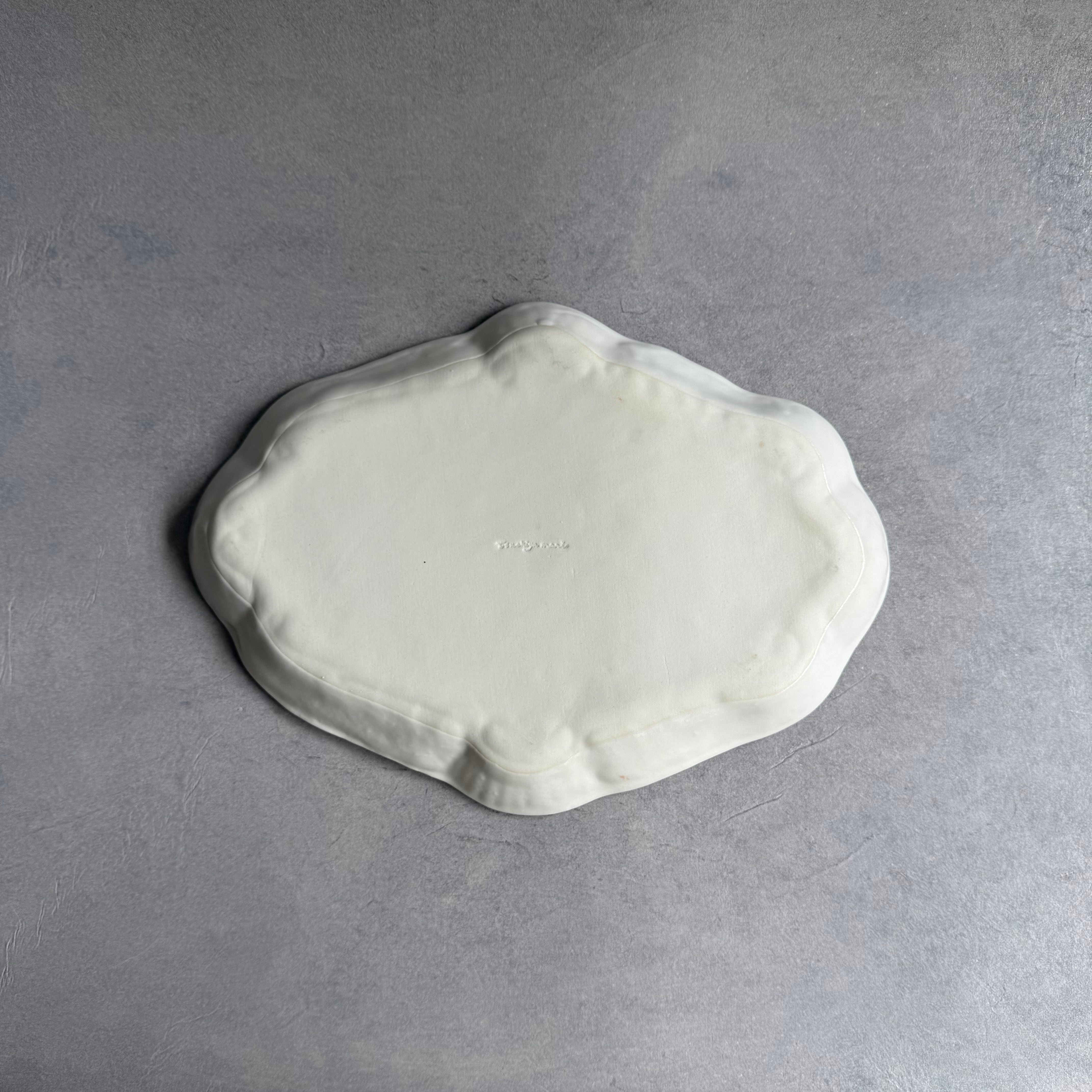 つちやまり oval plate | gallery 一白