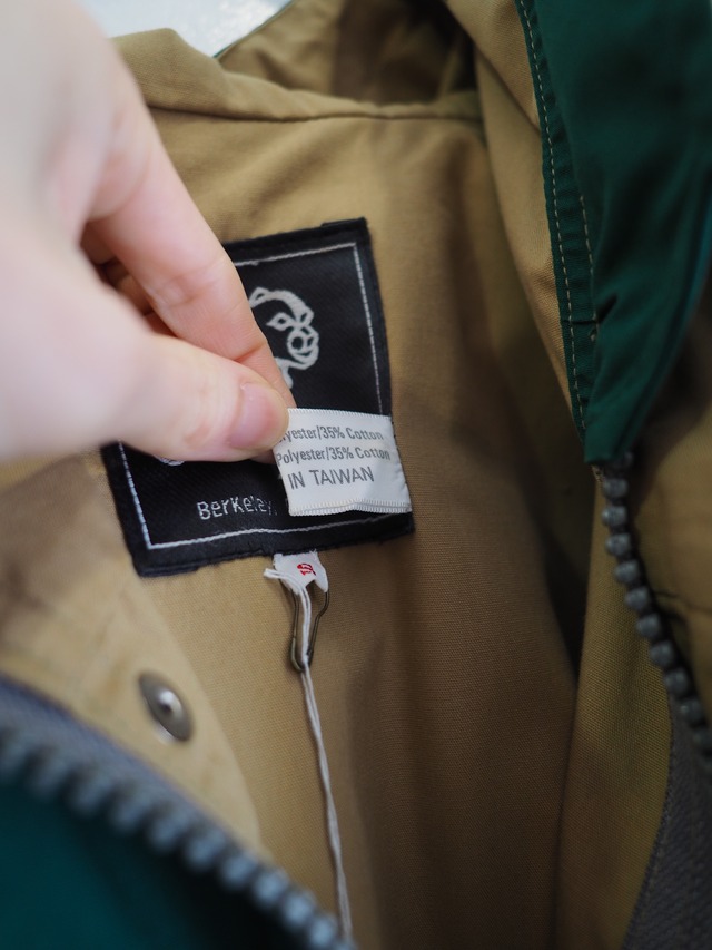 1970’s USA Snow Lion Hooded Mountain Parka