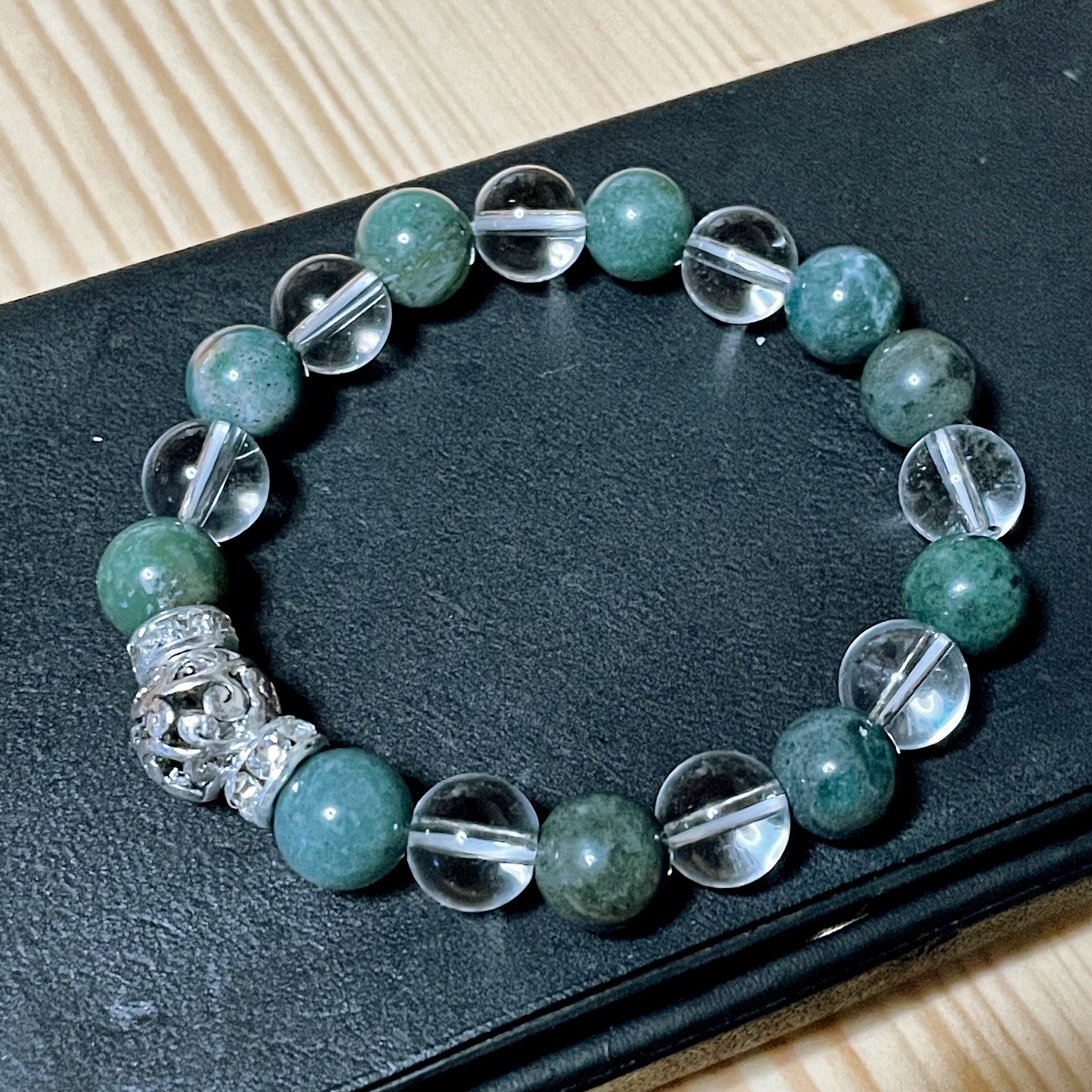 モスアゲートとAAAAクリスタルのチベットシルバーブレスレット