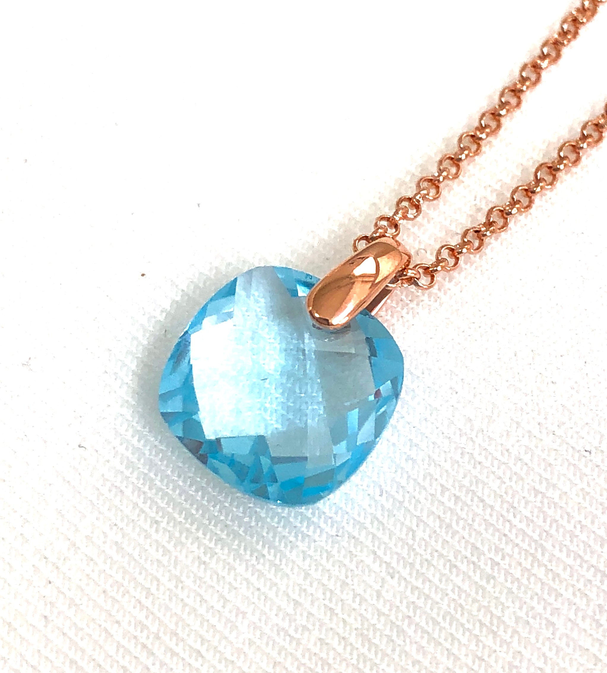 K18YG/K18WG ブルートパーズ ネックレス 33.11CT