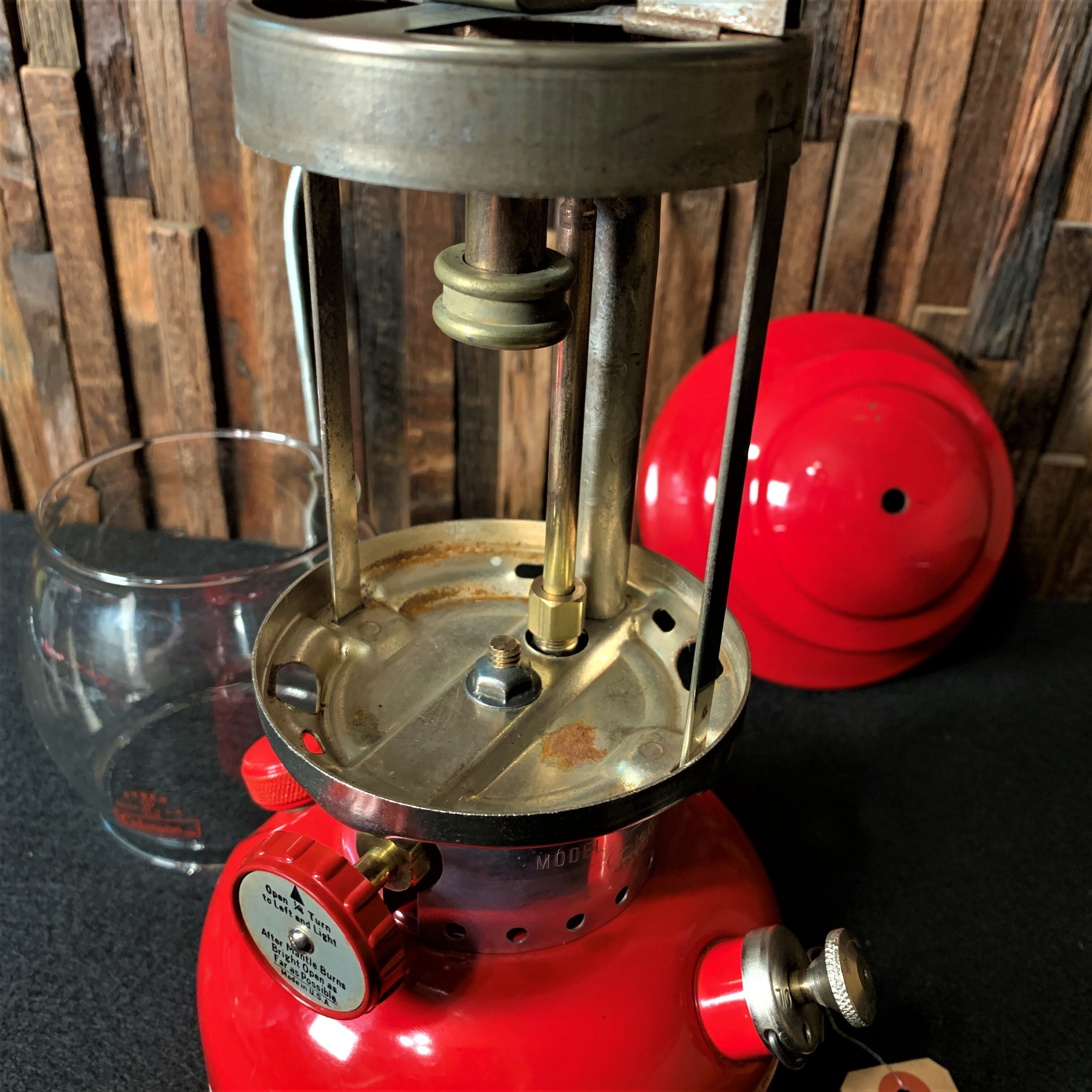 コールマン 200A 1965年12月製造 後期 パテンツペンディング 白 コールマン 200A 1965年12月製造 後期 パテンツペンディング 白