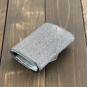 スティングレイ コンパクトウォレット ダイヤモンド
