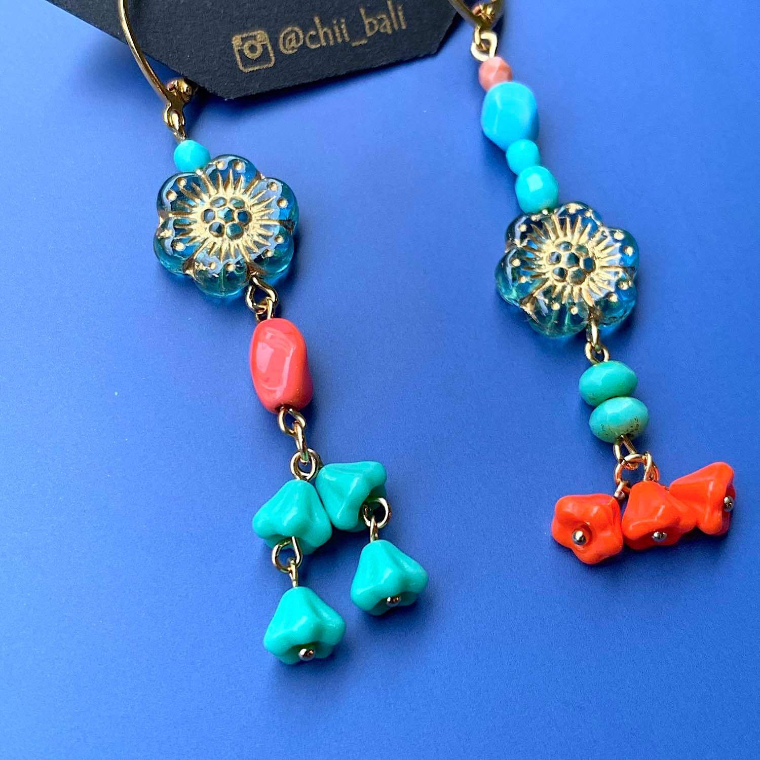 Chii 水色チェコビーズのピアス（イヤリング可） | Dua-アクセサリー
