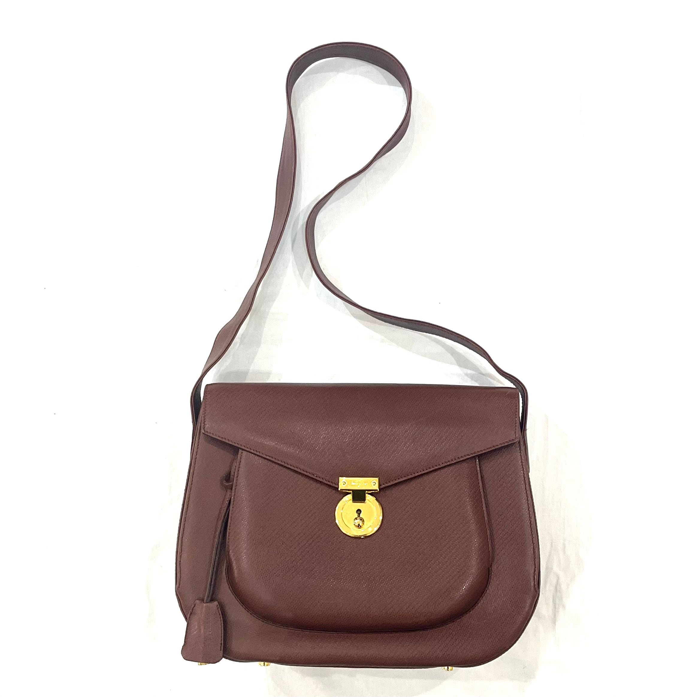 Salvatore Ferragamo】2295 上質と機能美。フェラガモ ゴールド鍵