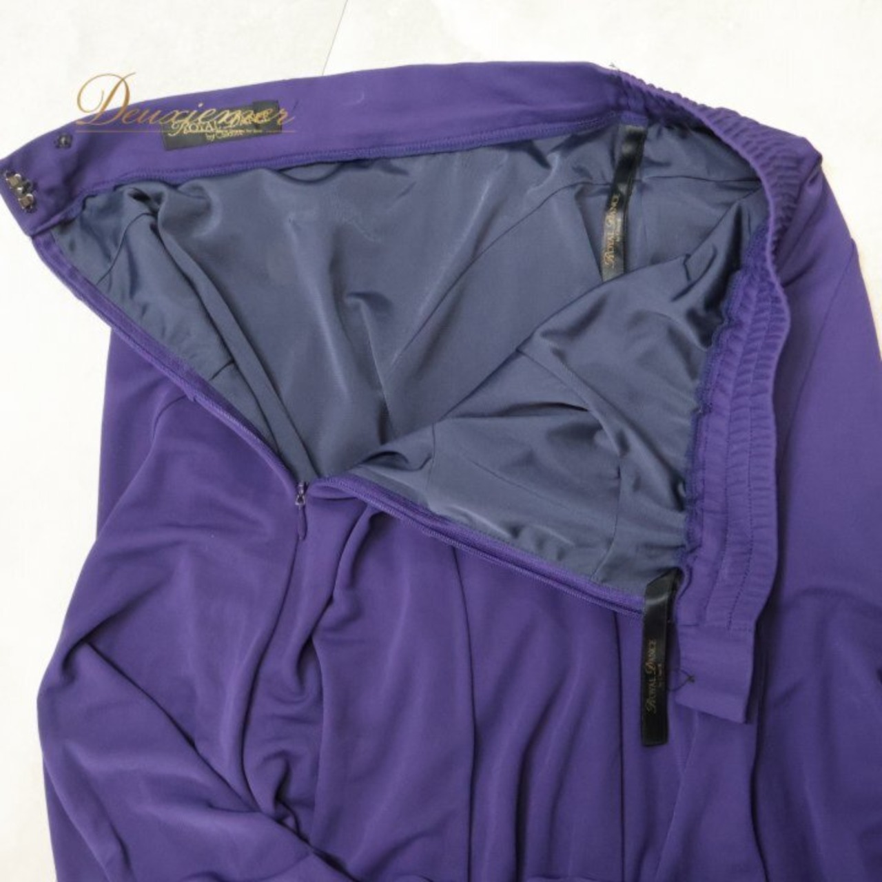 社交ダンス 衣装 チャコット Chacott ROYAL DANCE 日本製 トップス ブラウス スカート パープル系 紫 無地 レース 伸縮 ストレッチ ダンス パーティ 発表会 上下セット きれいめ 衣装用 女性用 ダンス用 ステージ衣装 発表会用 演奏会用 舞台衣装 伸びる素材