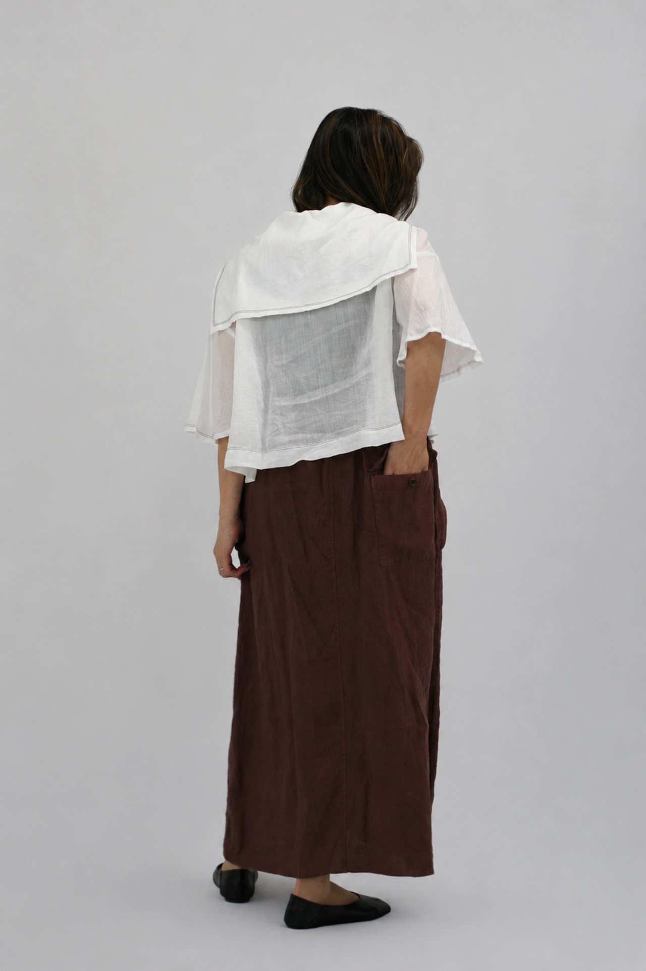 ROBE de PEAU / GRAND SAILOR COLLAR BLOUSE / White・Black